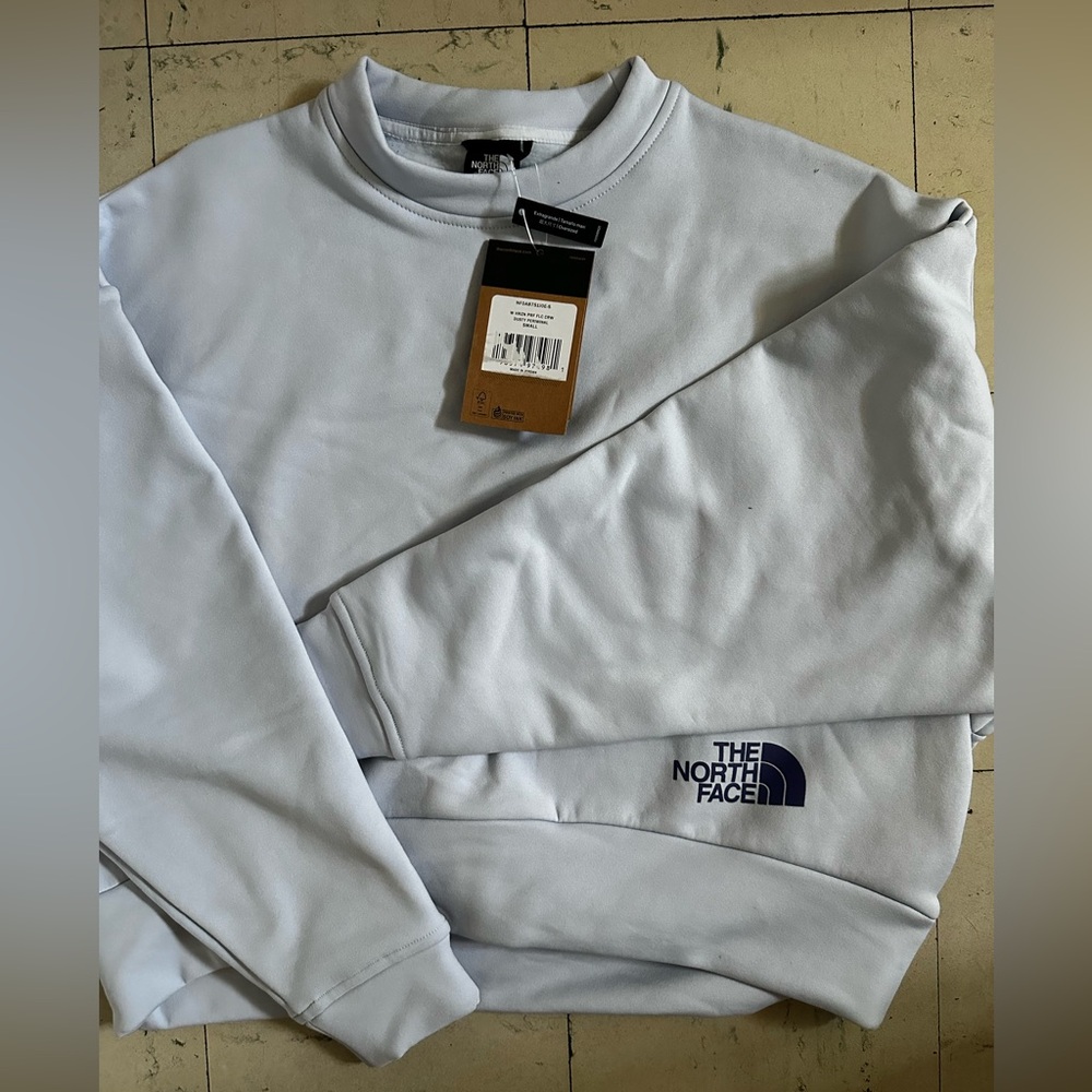 North face sweater